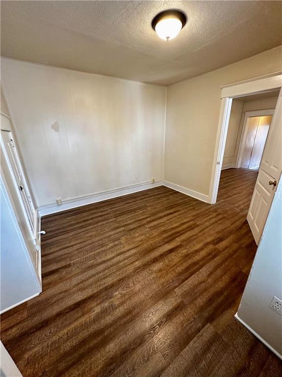 Building Photo - 2411 S 5th St