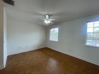 Building Photo - 608 Fern St