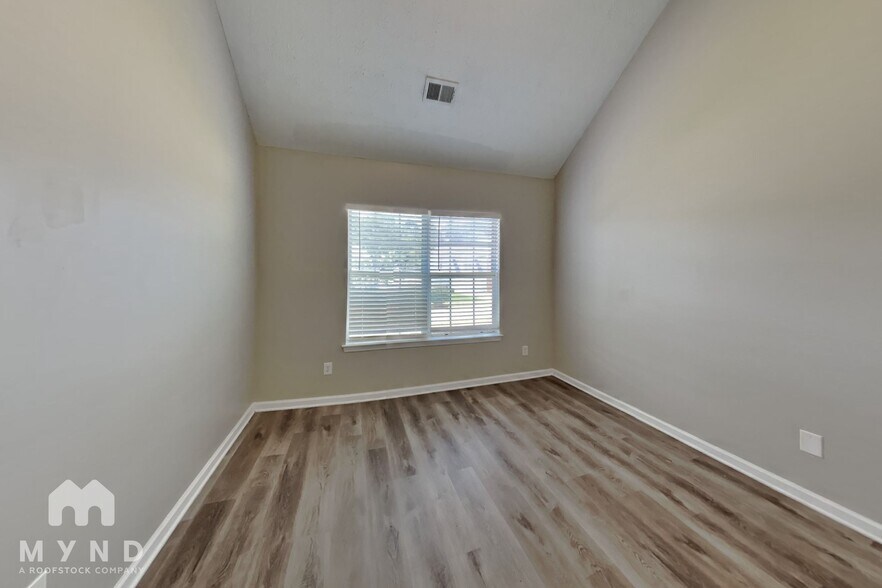 Building Photo - 1037 St Augustine Pkwy