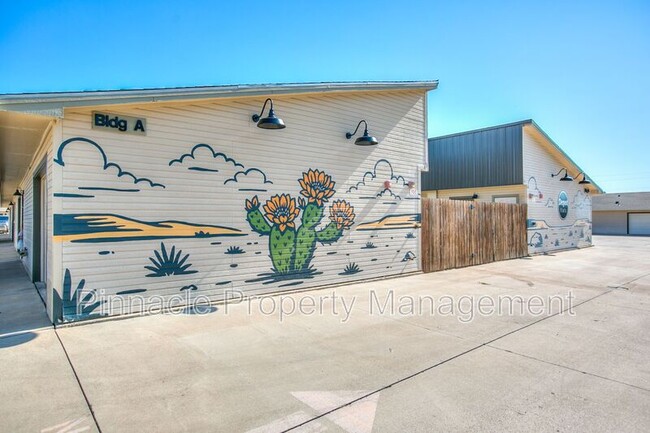 Building Photo - 350 W Ave L