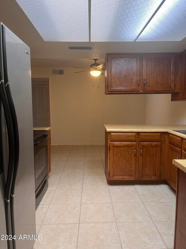 Building Photo - 13037 N 51st Dr