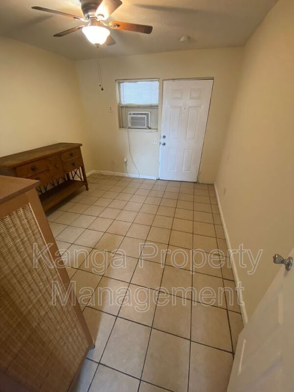 Building Photo - 1497 W 34th St