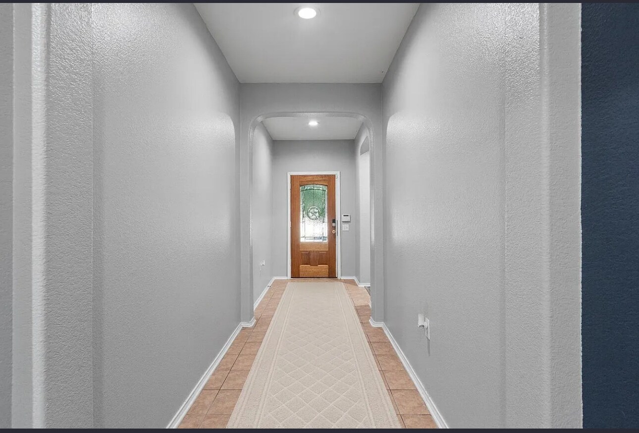 Building Photo - 9132 Ipswich Bay Dr