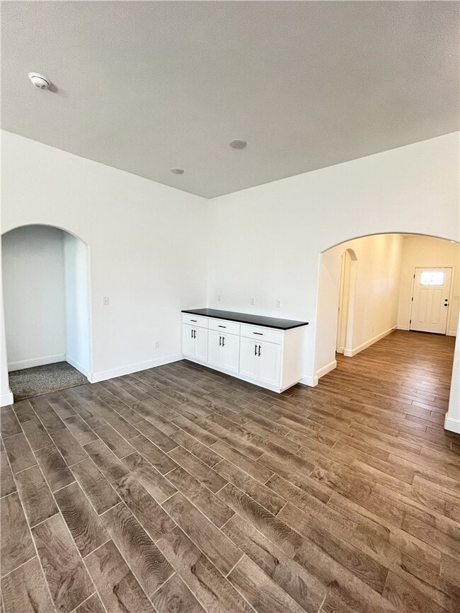 Building Photo - 2060 Periwinkle Pl