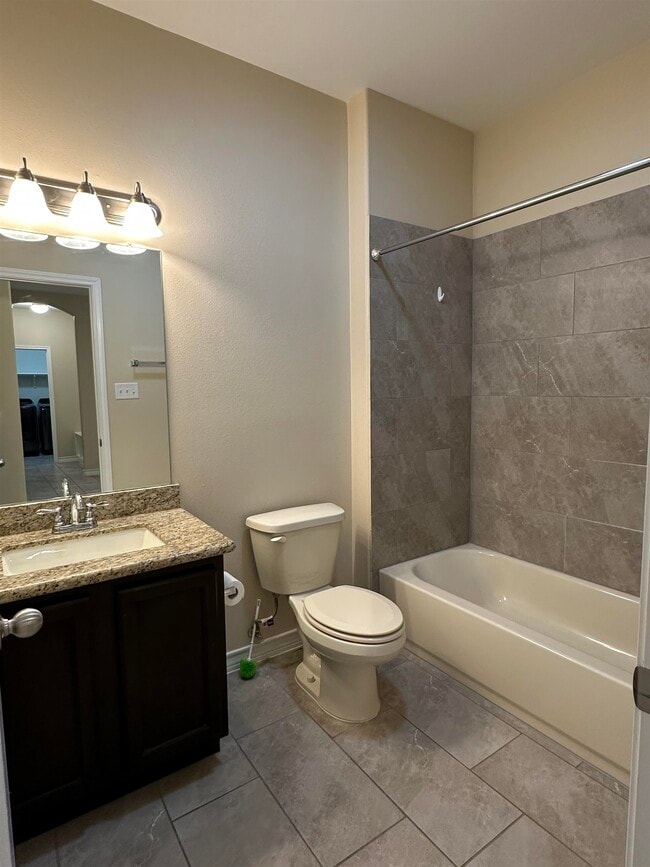 Building Photo - 1404 Orto Dr.