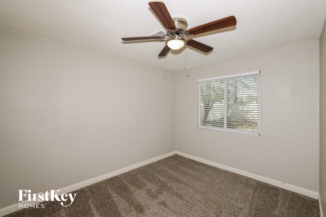 Building Photo - 1832 E Monterey Way