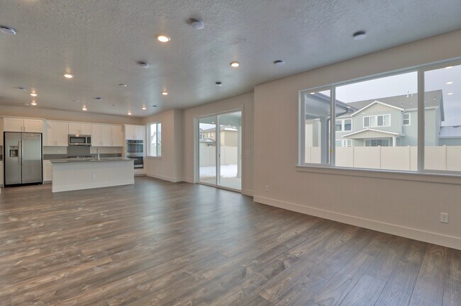 Building Photo - 5397 S Perlite Ave