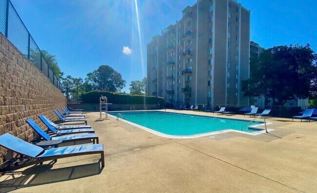 Building Photo - 2407 Marsh Point