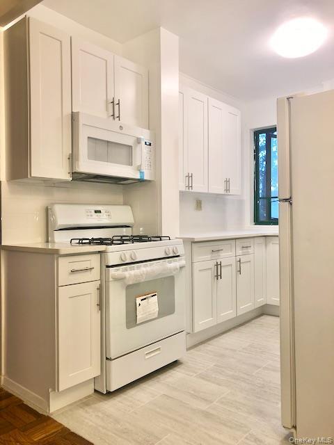 Building Photo - 1565 Odell St