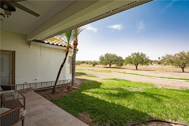 Building Photo - 23 Red River Dr