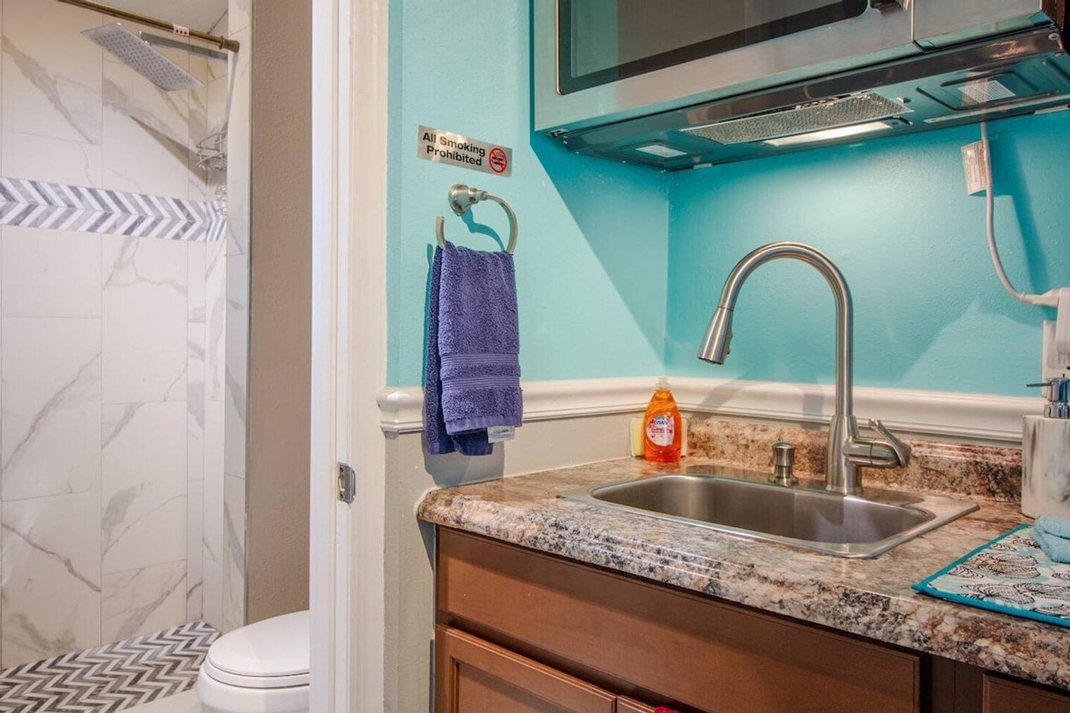 Building Photo - 2721 Raeford Rd