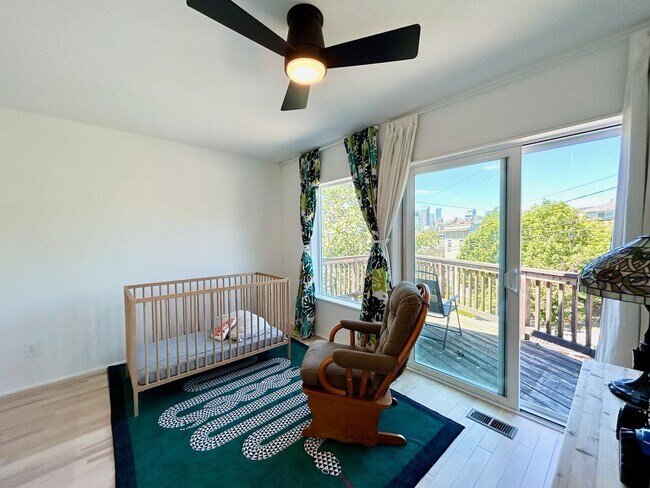 Building Photo - PRAGER DUPLEX