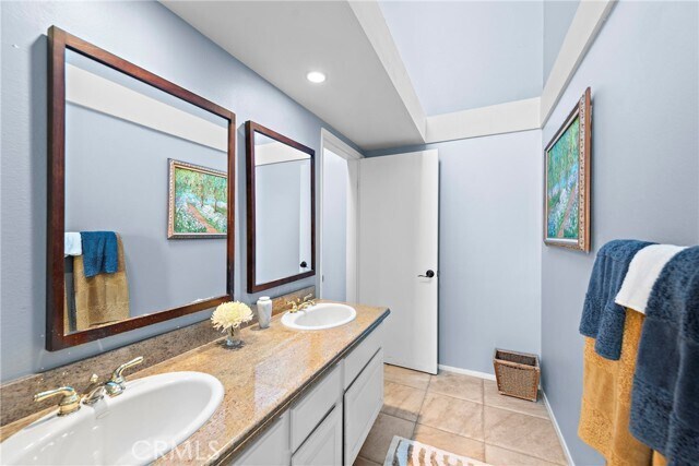 Building Photo - 3253 Alta Laguna Blvd