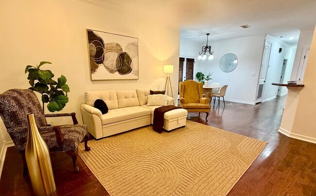 Building Photo - 8216 Casa Verde Rd