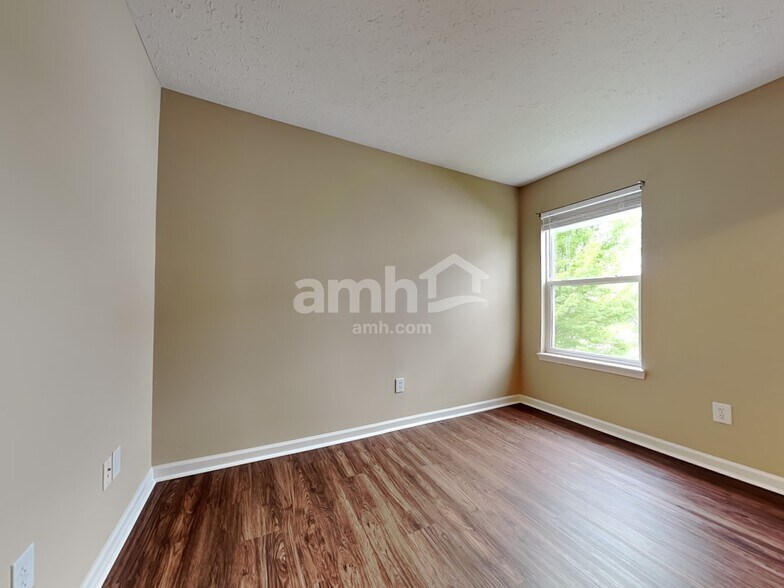 Building Photo - 10942 Alamosa Dr