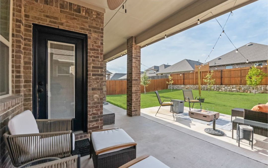 Building Photo - 3116 Maverick Dr