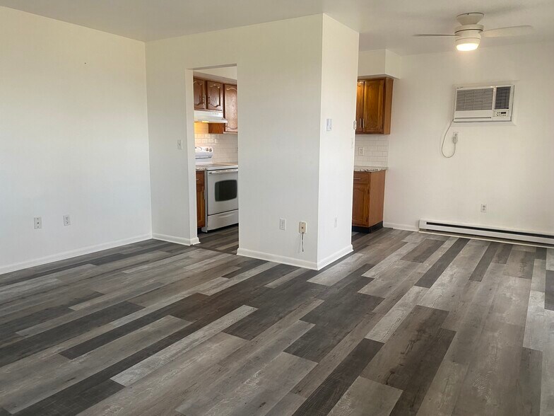 Building Photo - 848 N 16th St