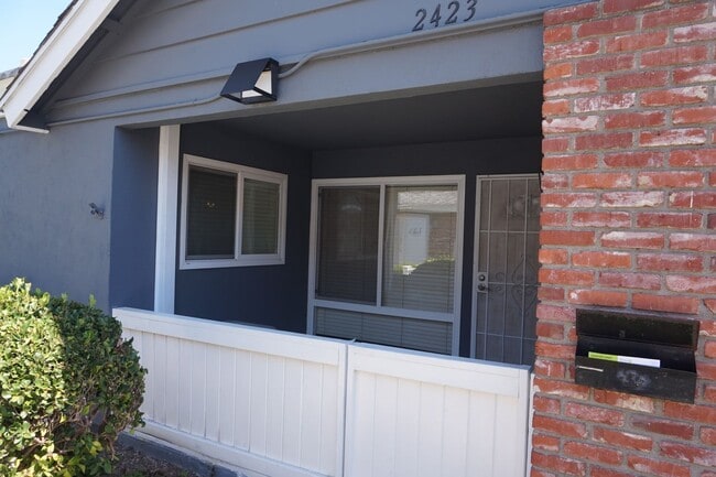Building Photo - 2423 Minuteman Way