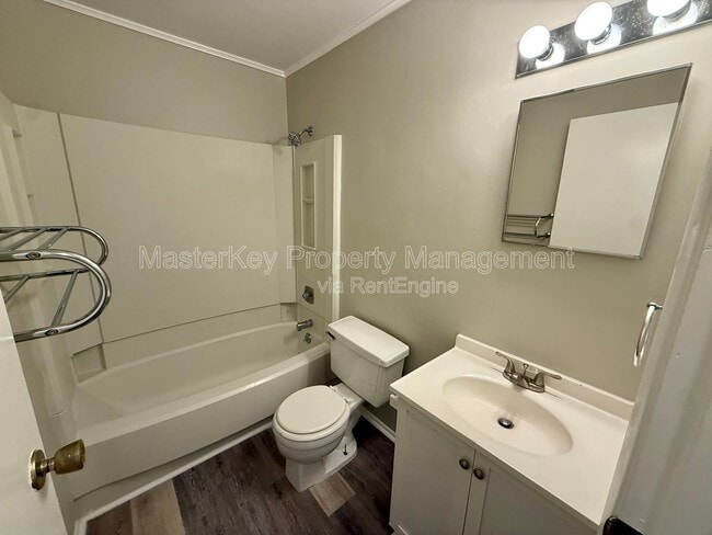 Building Photo - 345 Byrum St