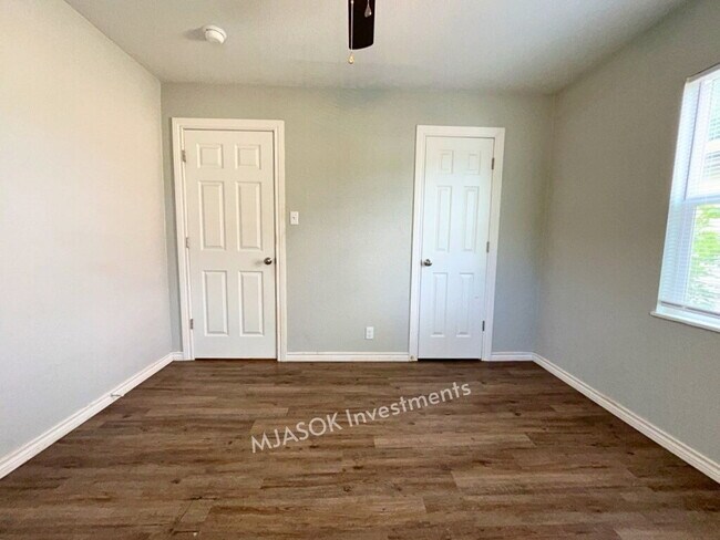 Building Photo - 3-Bed, 2-Bath Home Minutes from Fort Sill