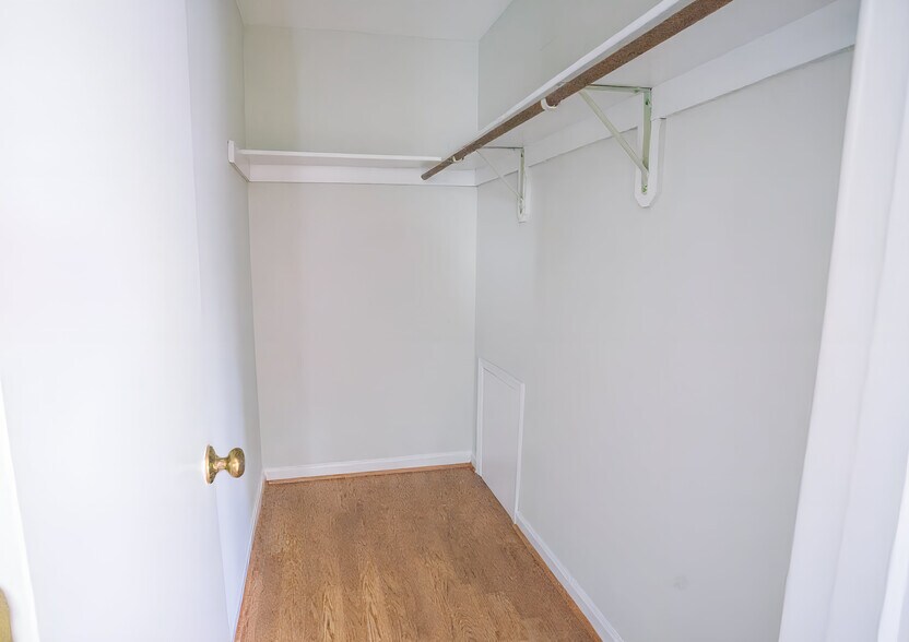 Building Photo - 8729 36th Ave