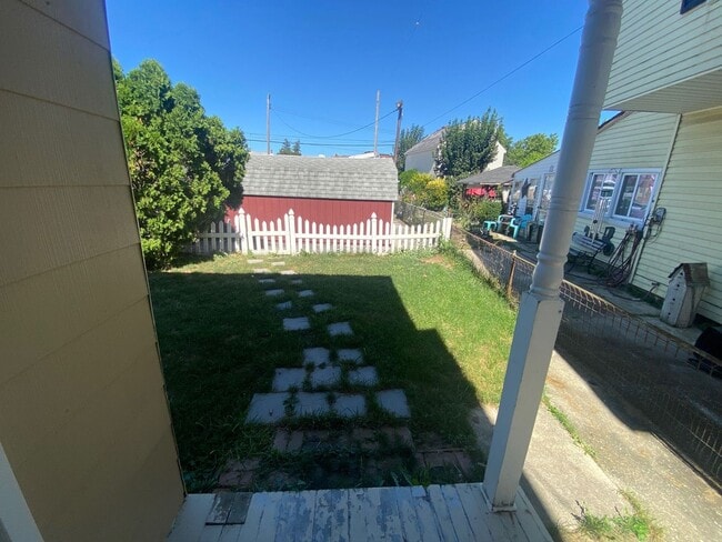 Building Photo - Charming 3 Bedroom, 1 Bath Home in Hanover, PA!