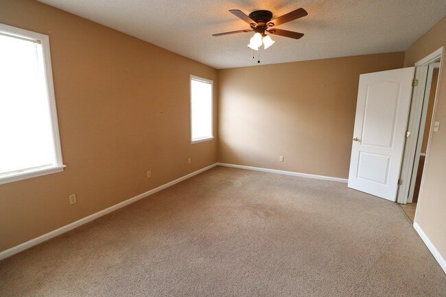 Building Photo - Cozy Retreat: Charming 3-Bedroom Home with Cul-de-Sac Location in Valdosta, GA