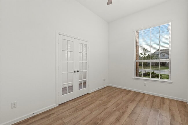 Building Photo - 3611 Shadow Crst Ln