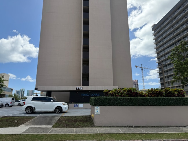 Primary Photo - 775 Kinalau Pl
