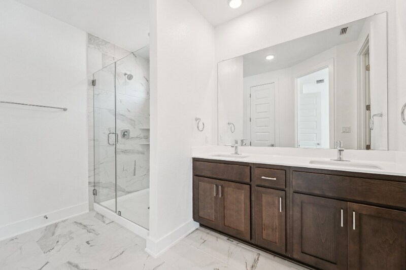 Building Photo - 1112 Yaupon Holly Dr