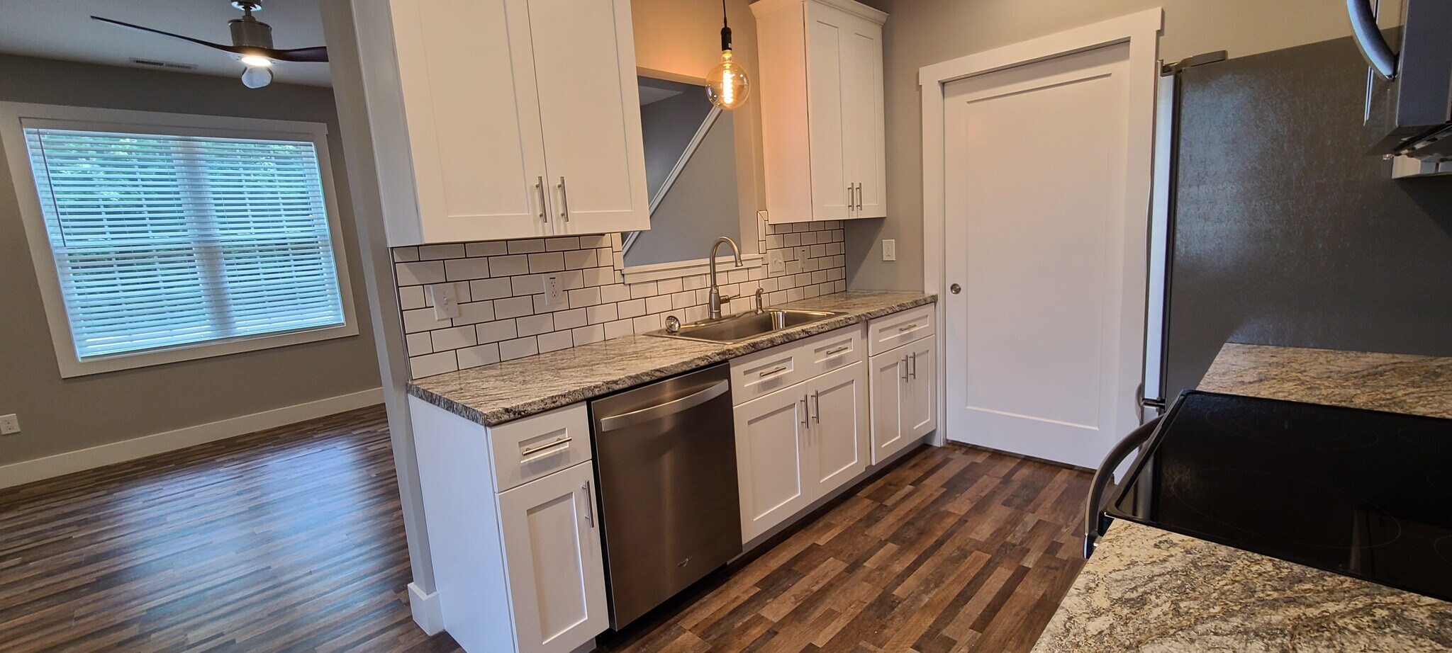 Building Photo - 109 Stone Dr