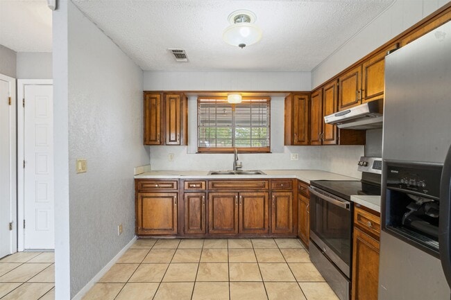 Building Photo - 334 Inspiration Way