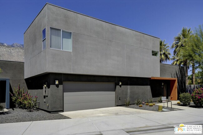 Building Photo - 445 Dion Dr