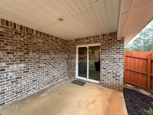 Building Photo - 2955 N 14th Ave