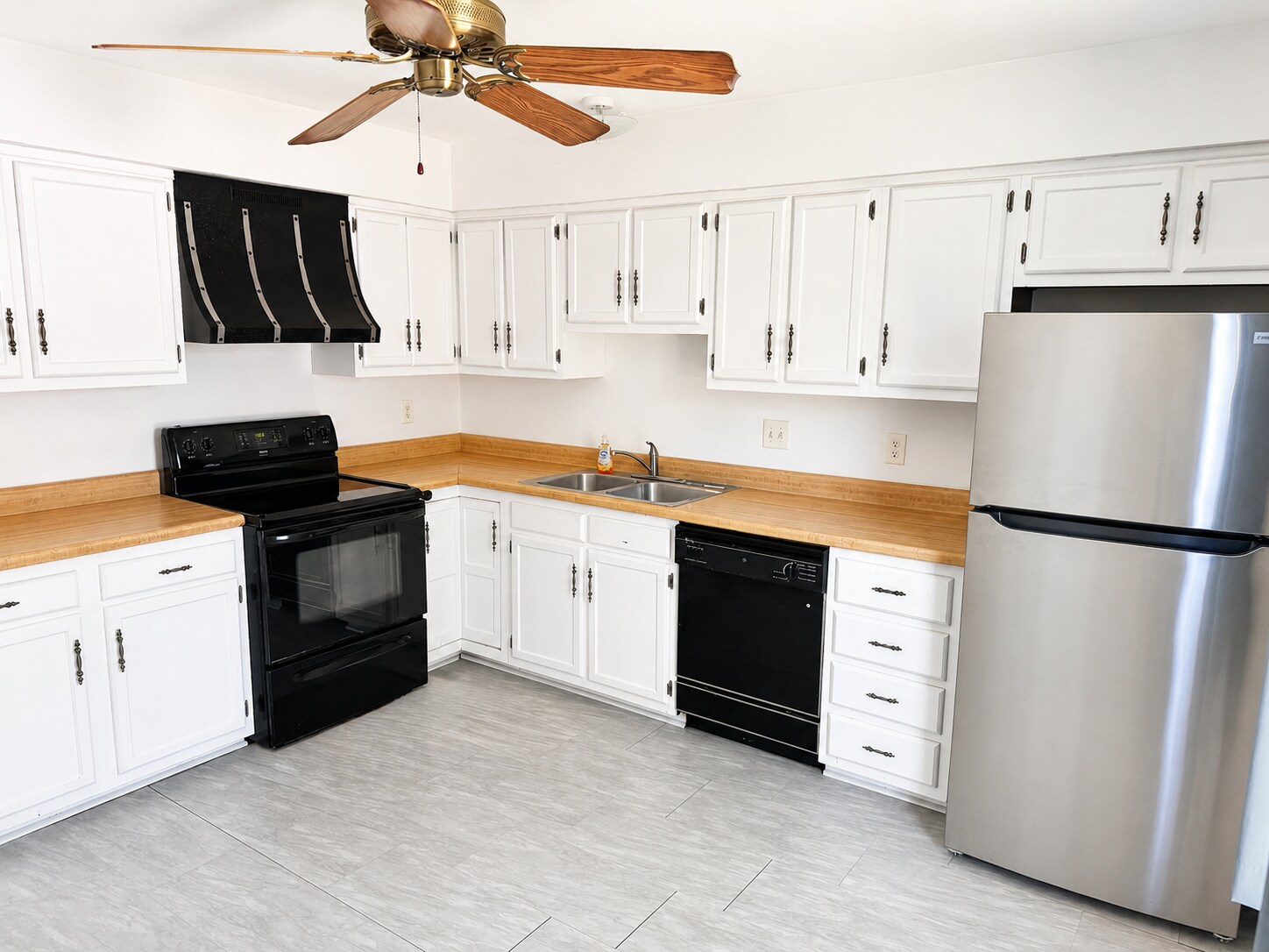 Building Photo - 1137 Chatmoss Dr