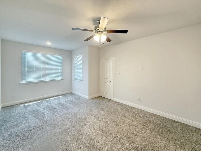 Building Photo - 7001 Windmill St