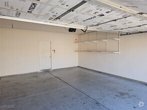 Building Photo - 9362 Coral Berry St