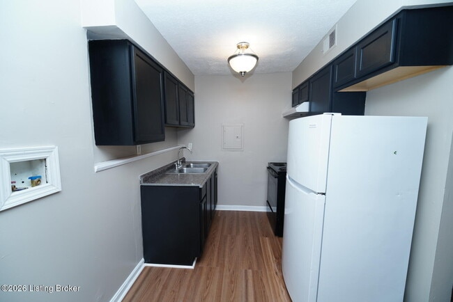 Building Photo - 1623 Brick Kiln Ln