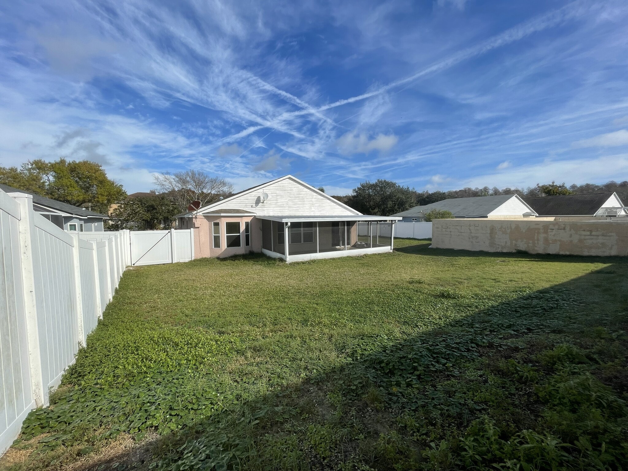 Building Photo - 554 Lake Cypress Cir