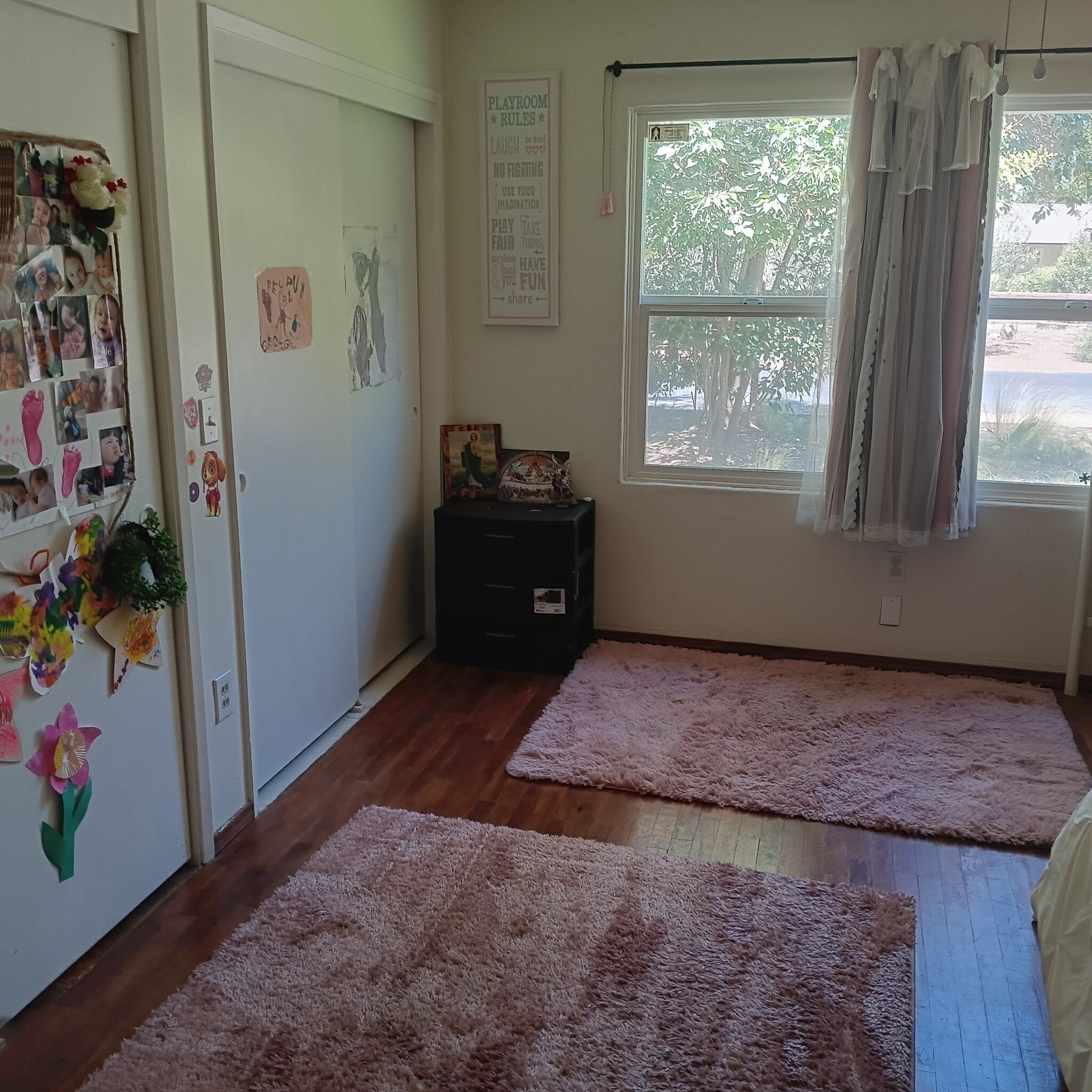 Building Photo - 310 E Sussex Way