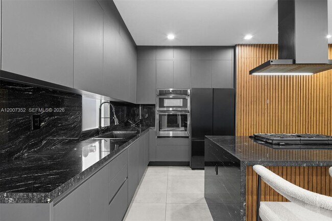 Building Photo - 7534 NW 98th Ave