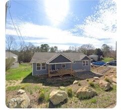 Building Photo - 136 Locust Grove Rd