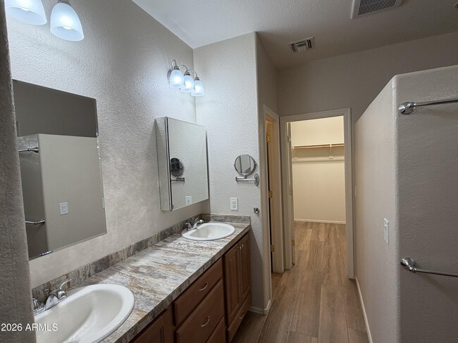 Building Photo - 8498 W Quail Track Dr