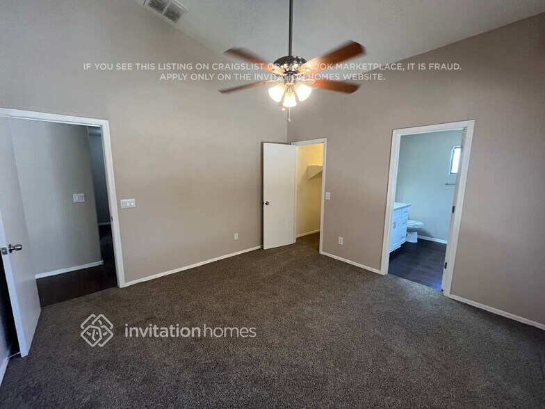 Building Photo - 3002 N 85th Ln