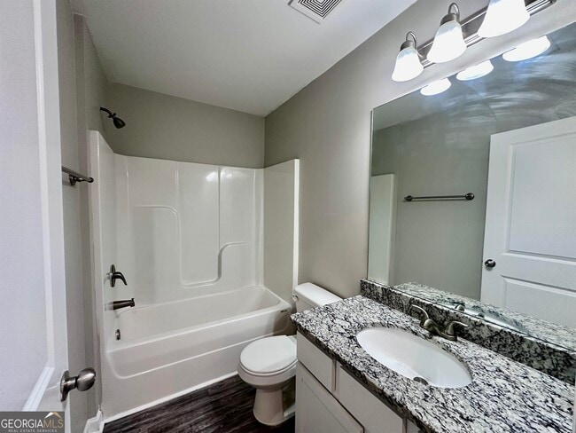 Building Photo - 306 Ashigan St