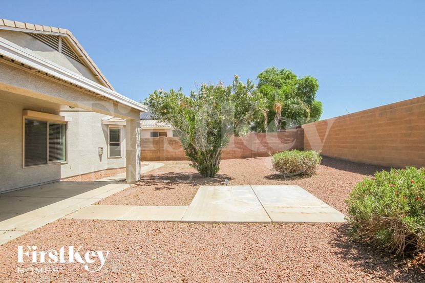 Building Photo - 12393 W Hopi St