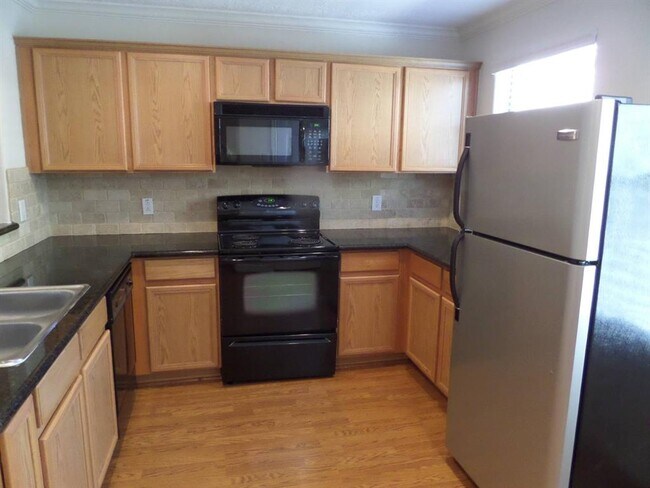 Building Photo - 3710 Sherwood Ln