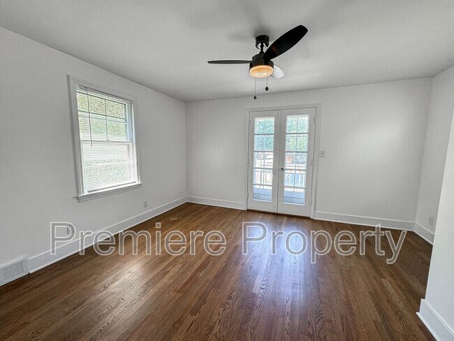 Building Photo - 7301 Mercier St
