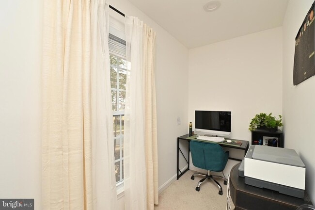 Building Photo - 6431 Forest Rd