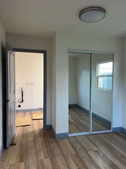 Building Photo - 10521 Lowden St